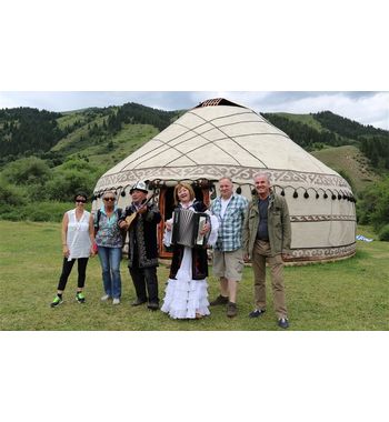 Тур из Узбекистана в сердце горного Кыргызстана: Иссык-Куль, Джети-Огуз и Сон-Куль